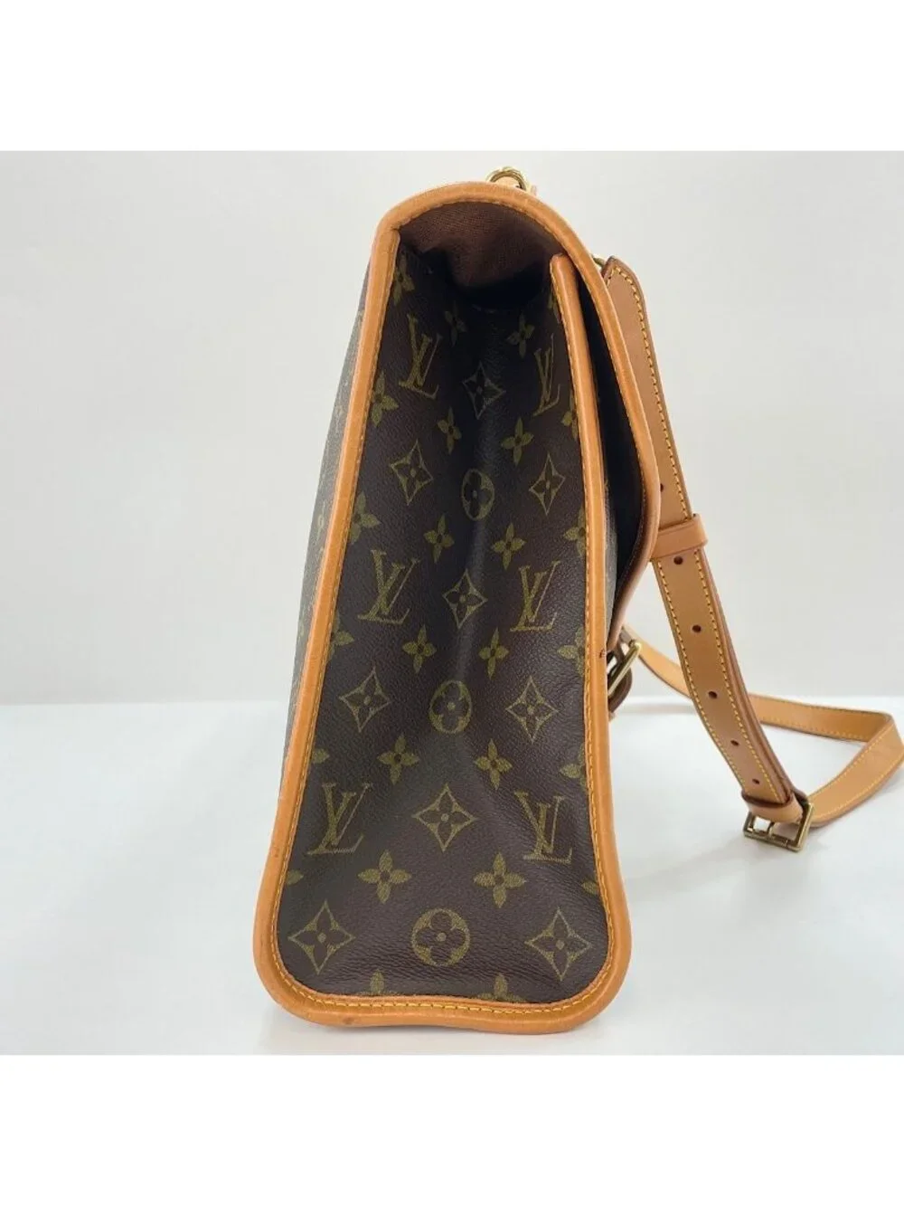 Louis Vuitton Handbag Beverly
